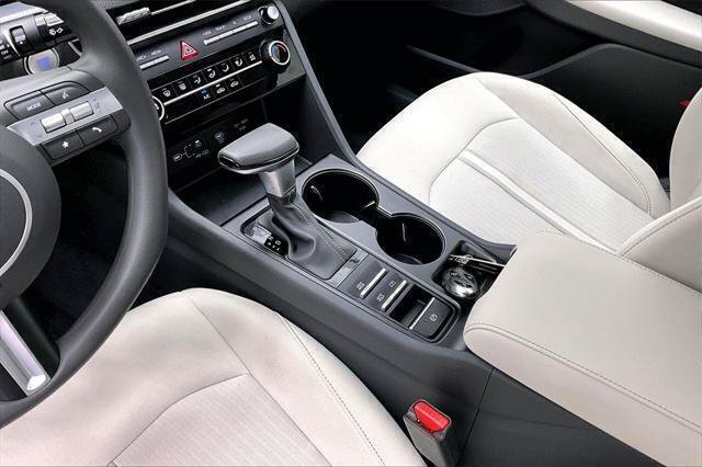 New 2025 Hyundai Sonata SE FWD image 14