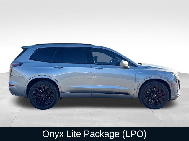 Used 2024 Cadillac XT6 Sport w/ LPO, Onyx Lite Package AWD/4WD image 8