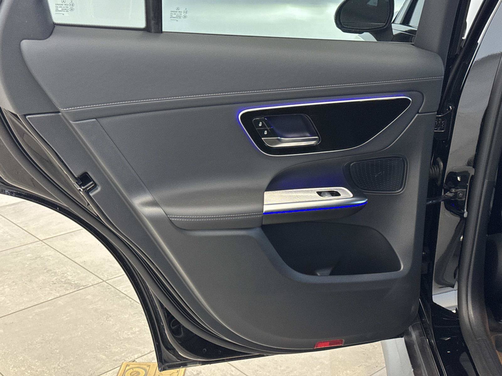 Certified 2026 Mercedes-Benz GLC 300 4MATIC image 4