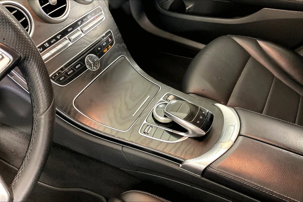 Used 2015 Mercedes-Benz C 300 4MATIC Sedan image 19