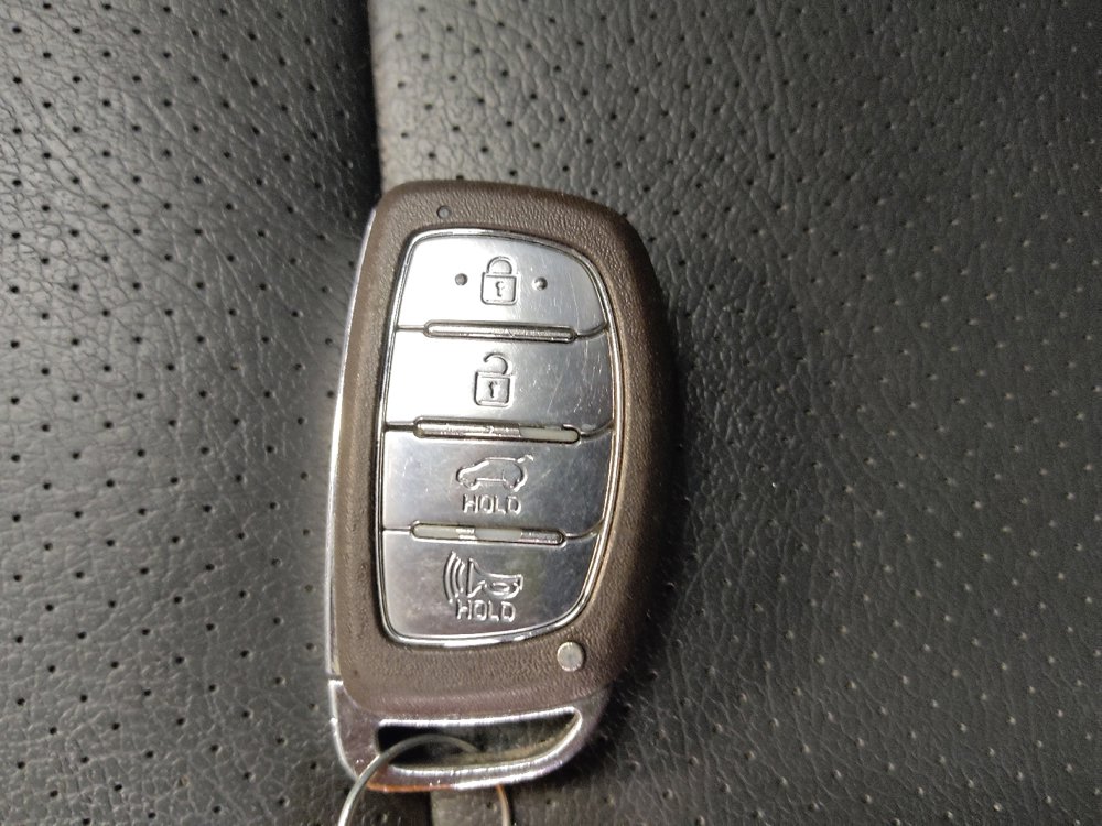 Used 2018 Hyundai Tucson Value w/ Cargo Package image 32