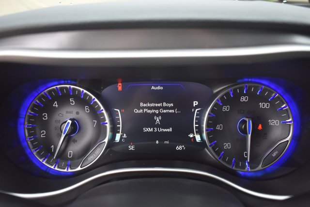 New 2026 Chrysler Pacifica Select image 23