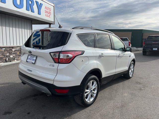 Used 2018 Ford Escape SEL image 10
