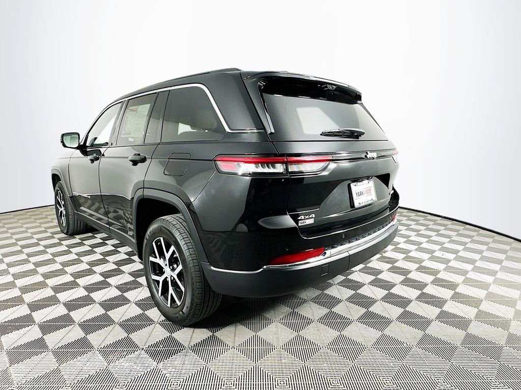 Certified 2025 Jeep Grand Cherokee Limited w/ Luxury Tech Group II image 8