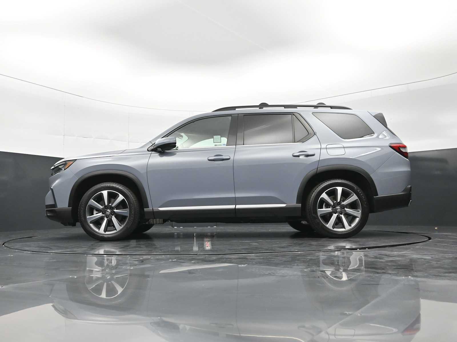 Used 2024 Honda Pilot Elite image 33