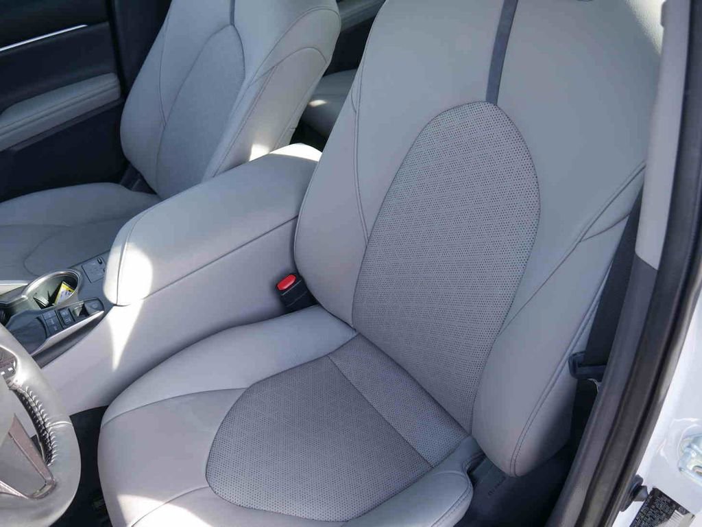 Used 2023 Toyota Camry XSE w/ Cold Weather Package image 26