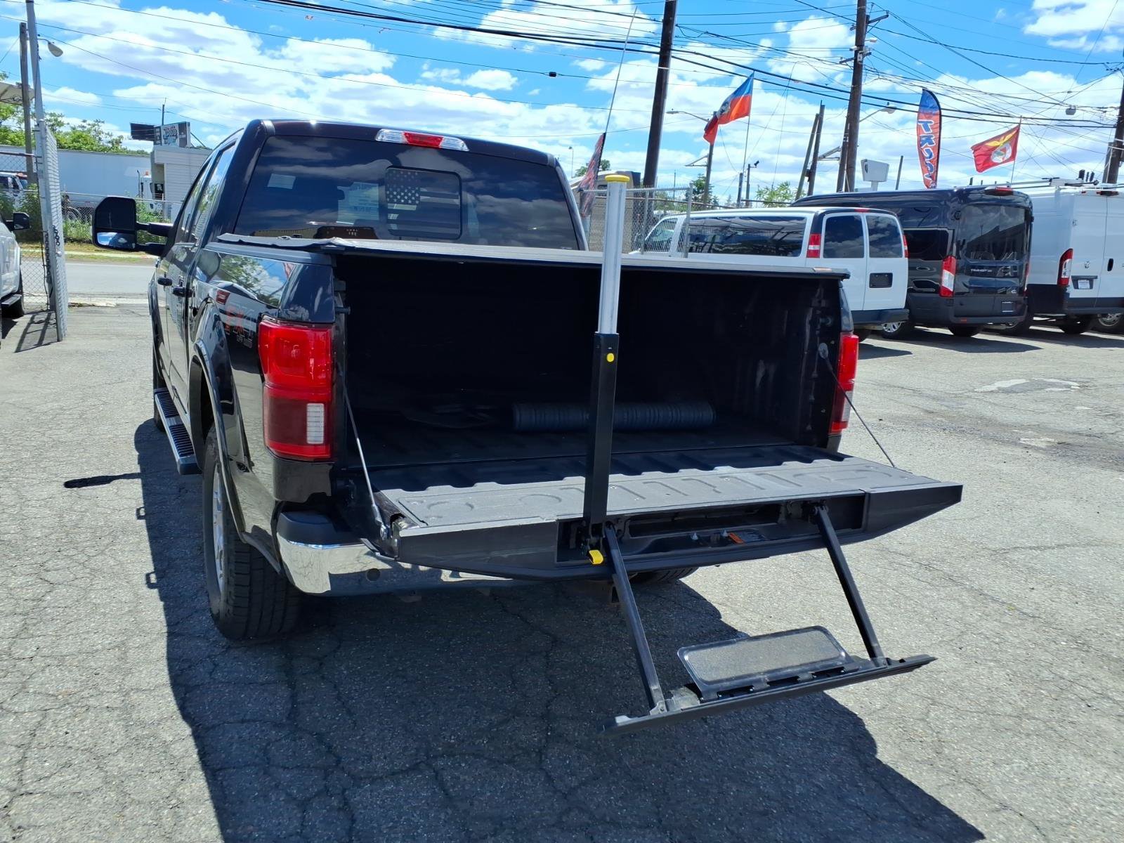 Used 2020 Ford F150 Lariat w/ Trailer Tow Package AWD/4WD image 15