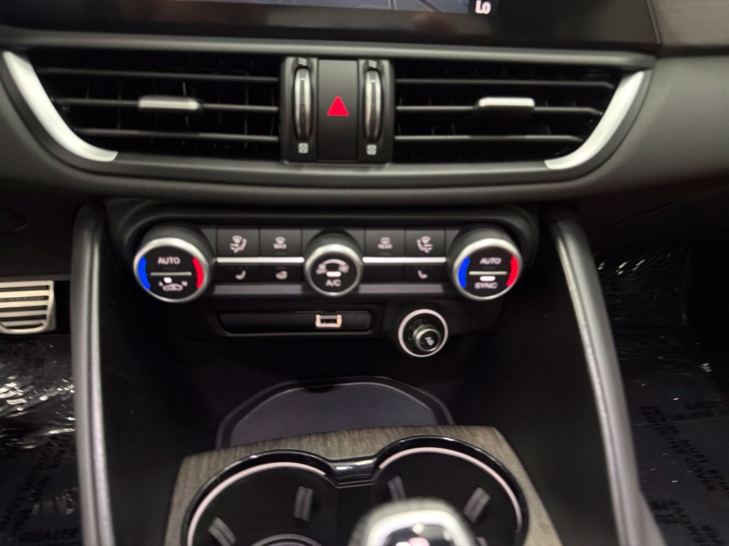 Used 2023 Alfa Romeo Giulia Ti RWD image 19