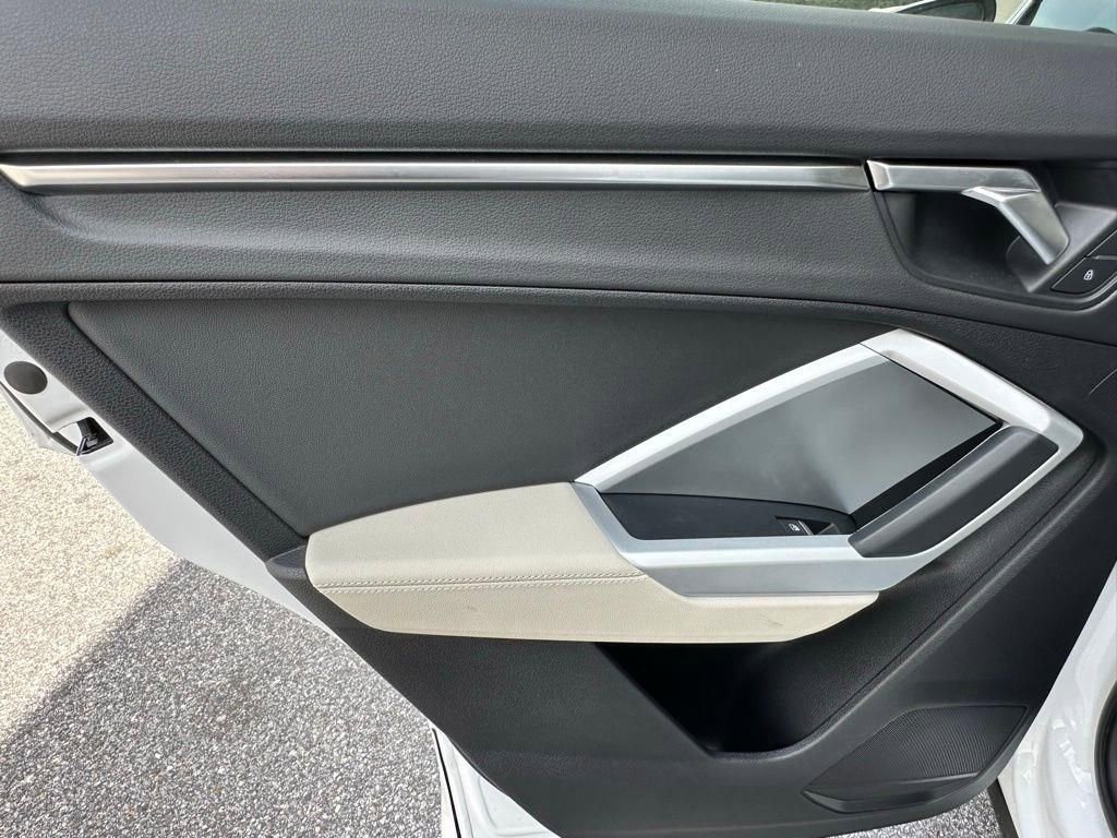 Used 2022 Audi Q3 2.0T Premium w/ Convenience Package image 20