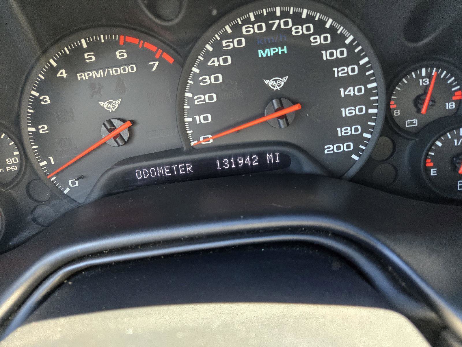 Used 2004 Chevrolet Corvette Convertible w/ Preferred Equipment Group image 27