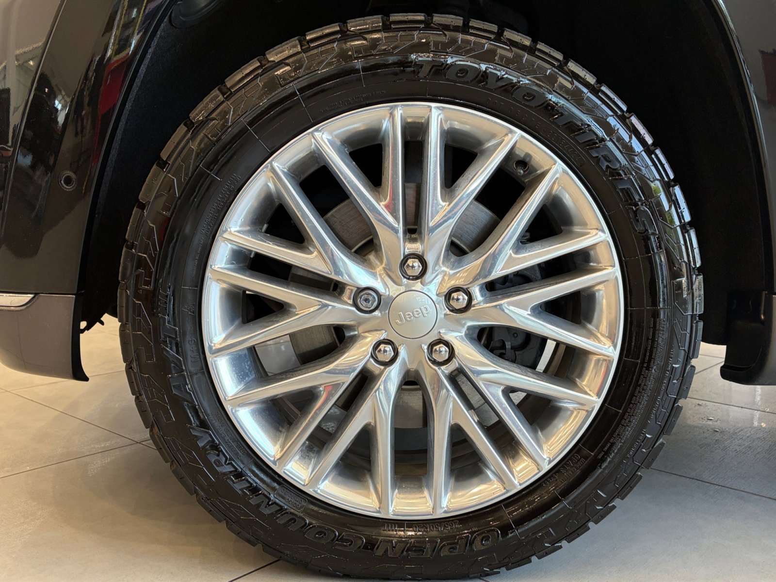 Used 2018 Jeep Grand Cherokee Summit AWD/4WD image 11