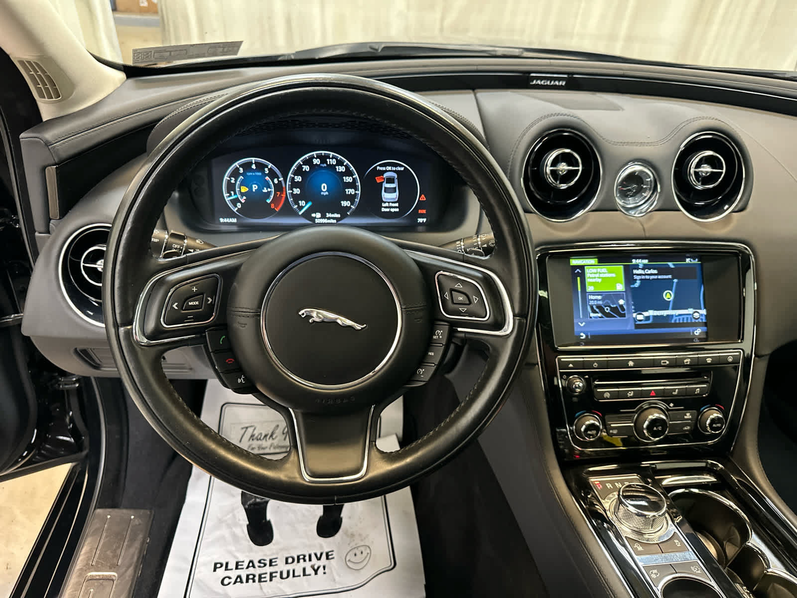 Used 2017 Jaguar XJ R-Sport AWD/4WD image 3