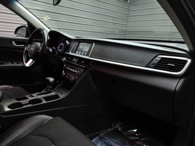 Used 2020 Kia Optima S FWD image 13