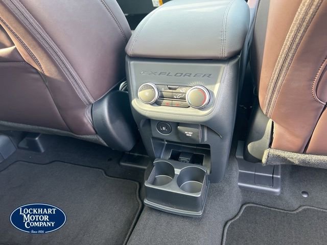 New 2026 Ford Explorer Platinum image 35