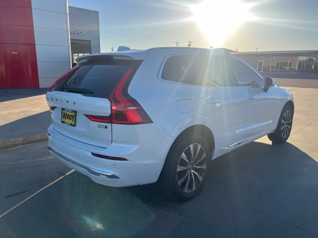 Used 2023 Volvo XC60 B5 Plus AWD/4WD image 7
