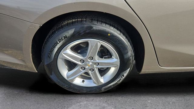 Used 2023 Chevrolet Malibu LT image 18