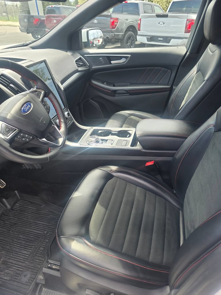 Certified 2023 Ford Edge ST-Line AWD/4WD image 10