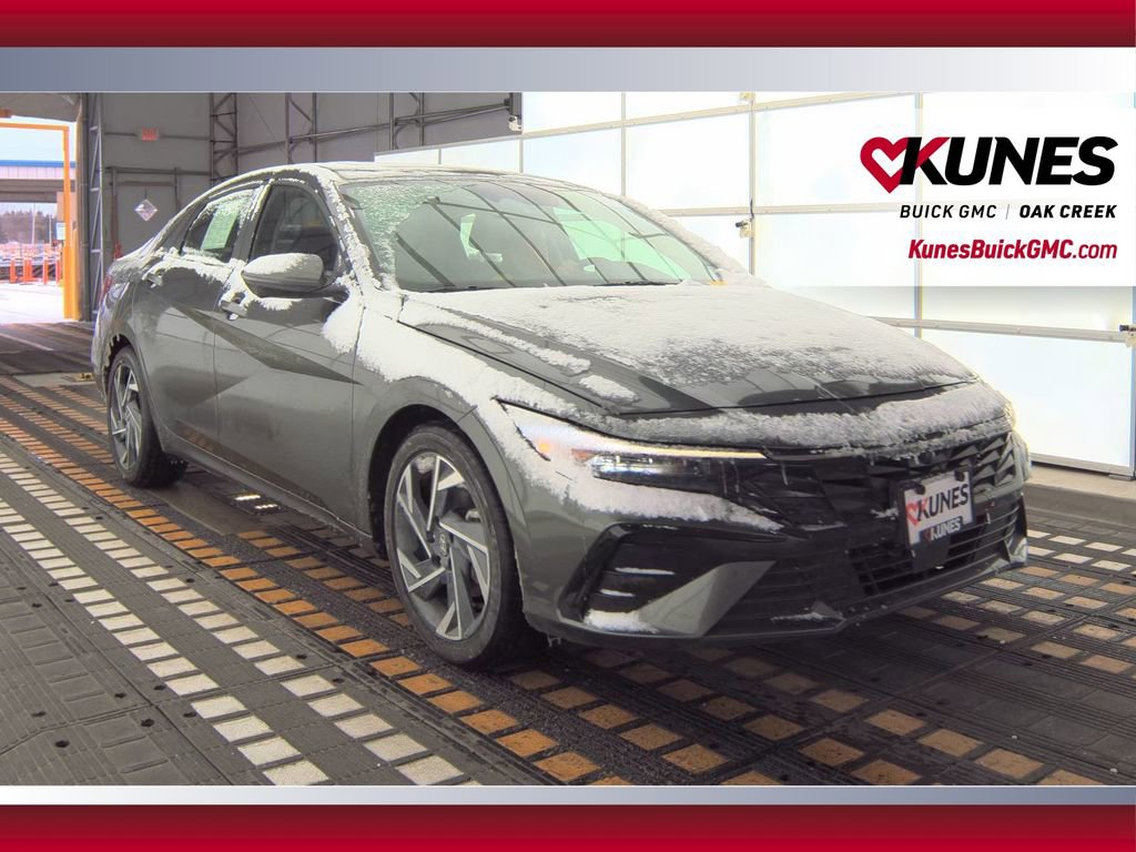 Used 2024 Hyundai Elantra Limited image 5