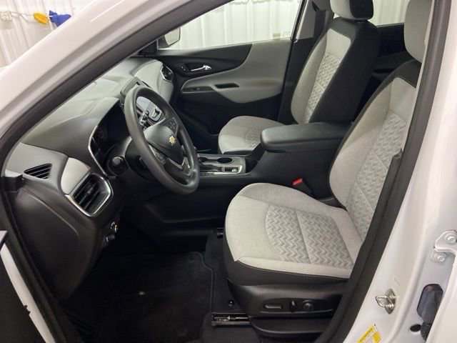 Used 2022 Chevrolet Equinox LS w/ LS Convenience Package image 28