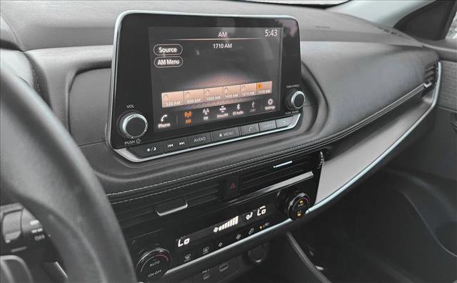 Used 2022 Nissan Rogue SV image 13