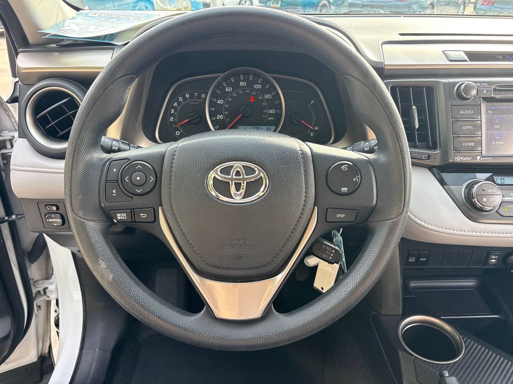 Used 2015 Toyota RAV4 XLE FWD image 17