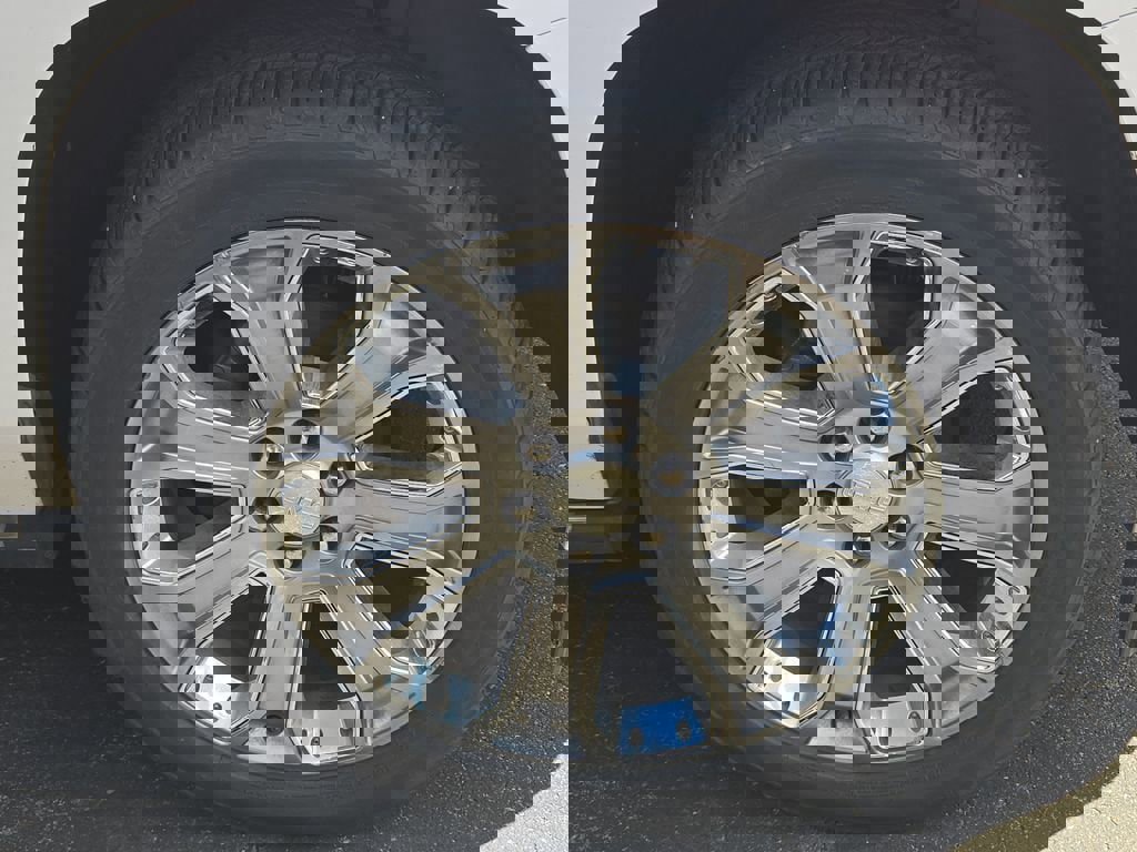 Used 2016 GMC Yukon XL Denali w/ Open Road Package image 5