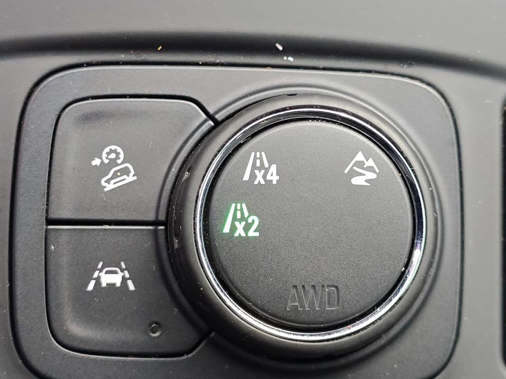 Used 2021 GMC Terrain SLE w/ Driver Convenience Package image 6