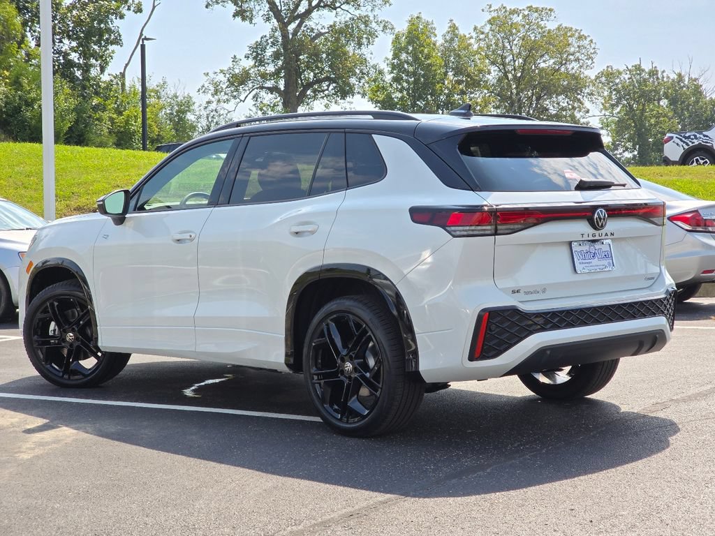 New 2026 Volkswagen Tiguan SE R-Line AWD/4WD image 11