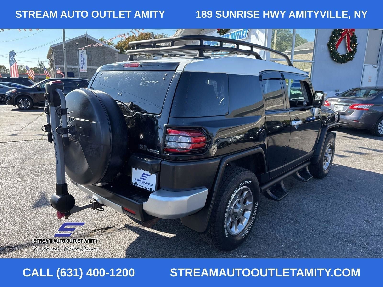 Used 2013 Toyota FJ Cruiser 4WD image 9