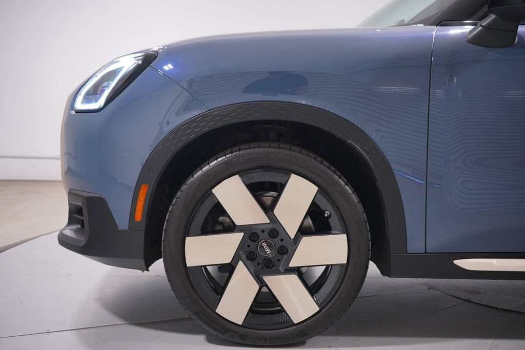 Used 2026 MINI Cooper Countryman S w/ Comfort Package Max AWD/4WD image 2