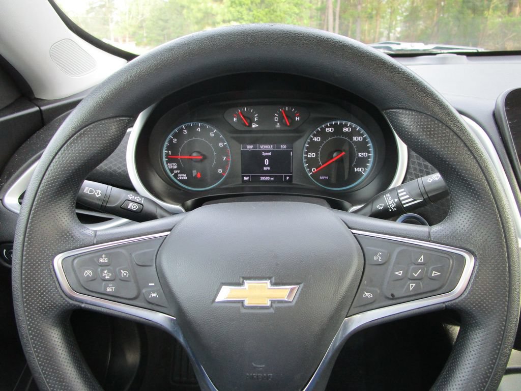 Used 2024 Chevrolet Malibu LS FWD image 23