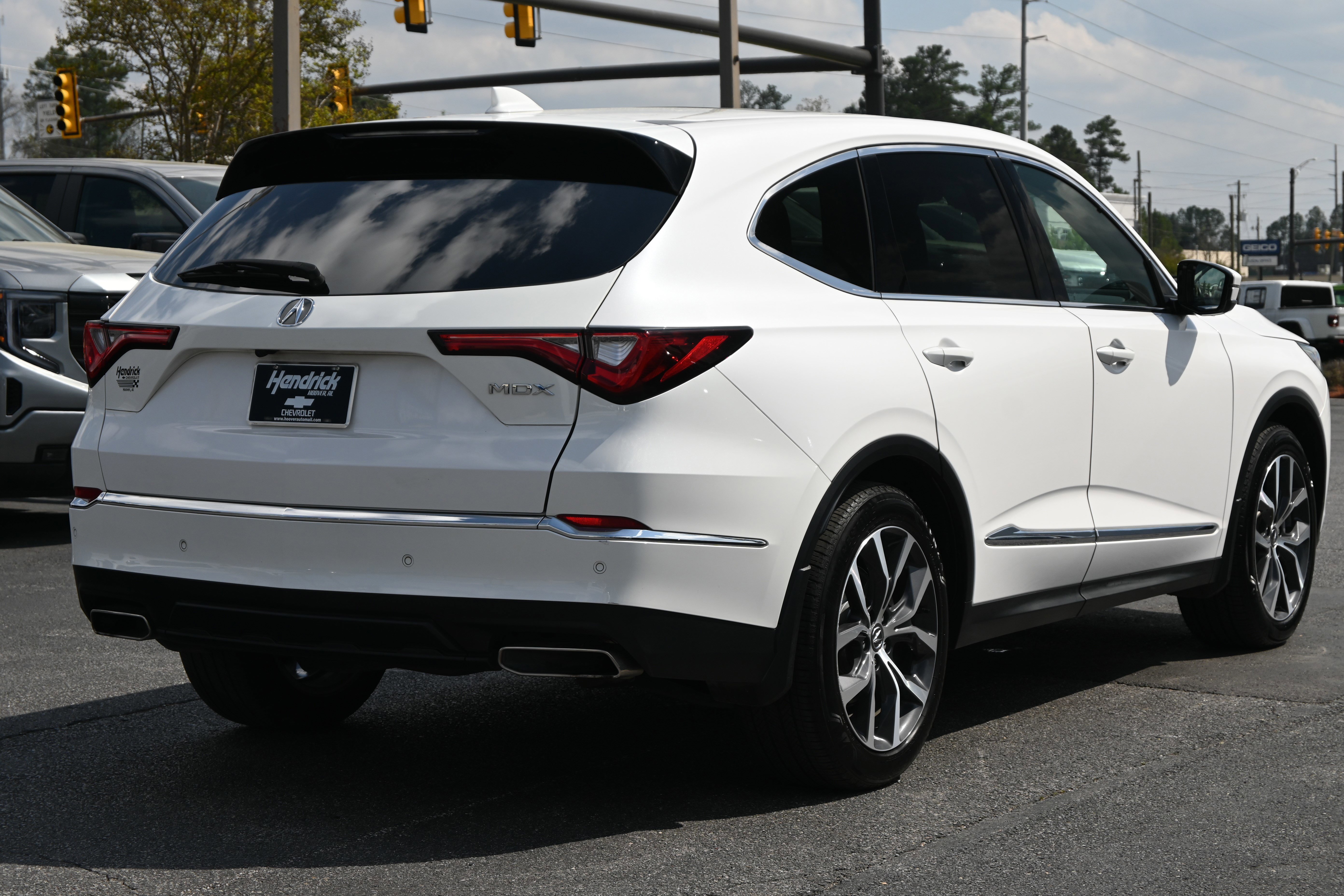 Used 2023 Acura MDX FWD w/ Technology Package image 11