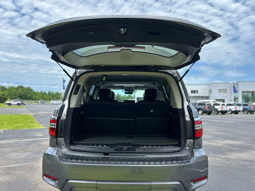 Used 2024 Nissan Armada Platinum w/ Captain's Chairs Package RWD image 21