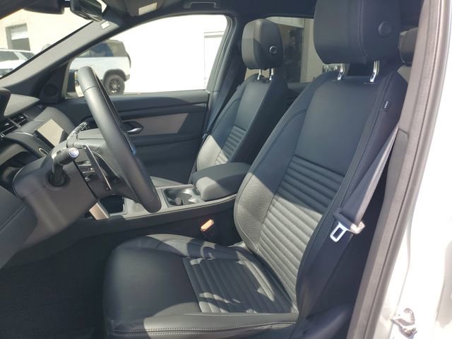 Certified 2025 Land Rover Discovery Sport Dynamic SE image 20