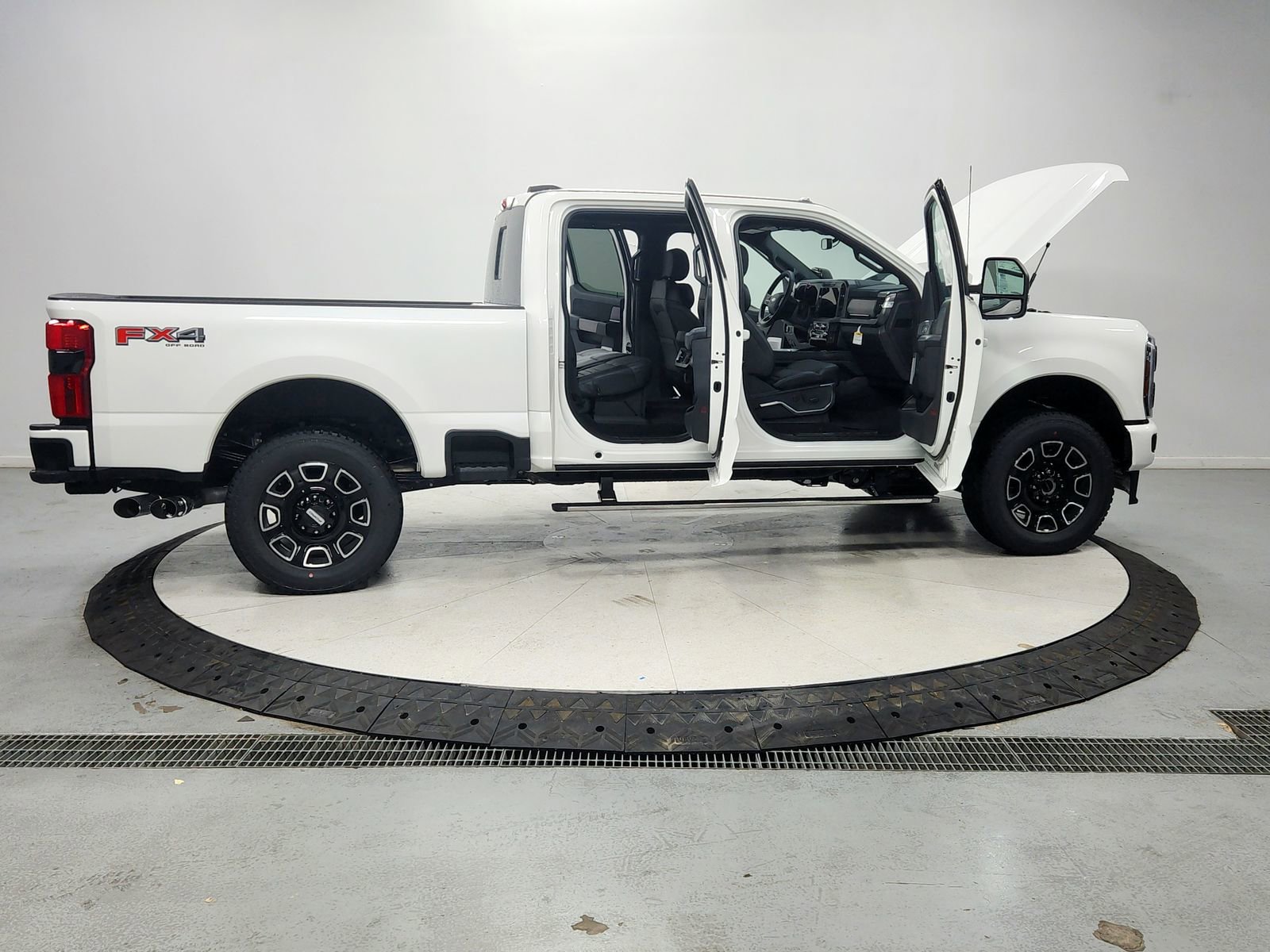 New 2026 Ford F350 Platinum image 16
