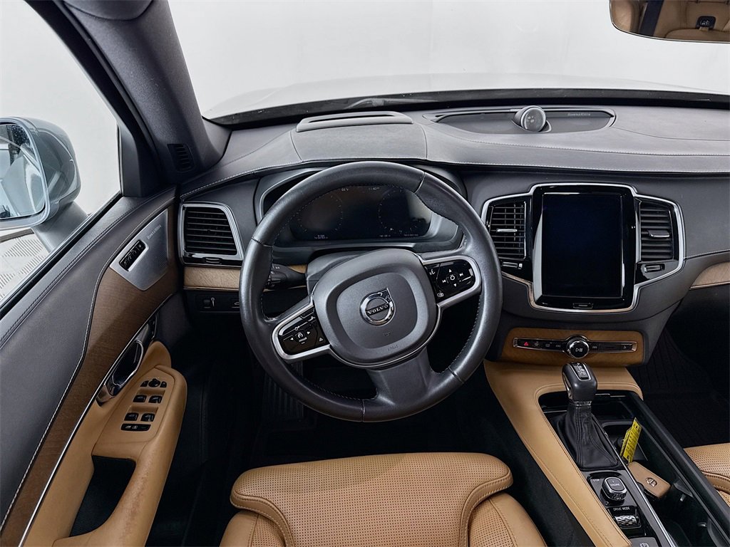 Used 2017 Volvo XC90 T6 Inscription w/ Vision Package image 24