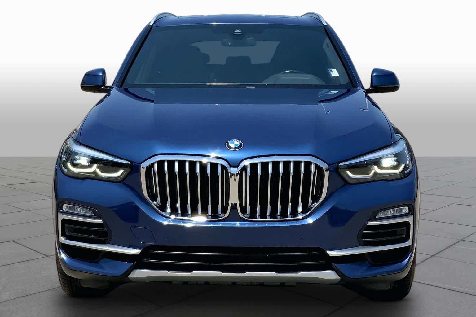 Used 2019 BMW X5 xDrive40i w/ Convenience Package AWD/4WD image 3