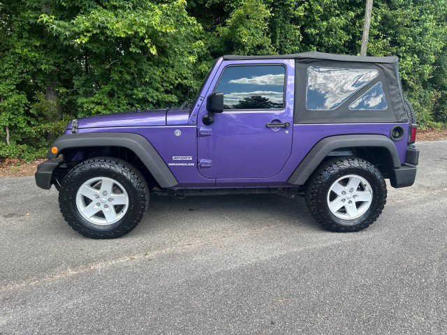 Used 2017 Jeep Wrangler Sport w/ Quick Order Package 23S AWD/4WD image 2