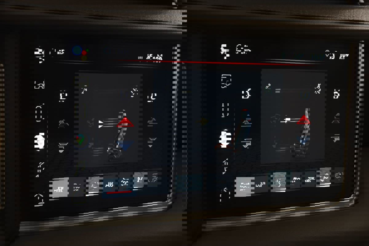 Used 2022 GMC Yukon Denali w/ Denali Premium Package image 35