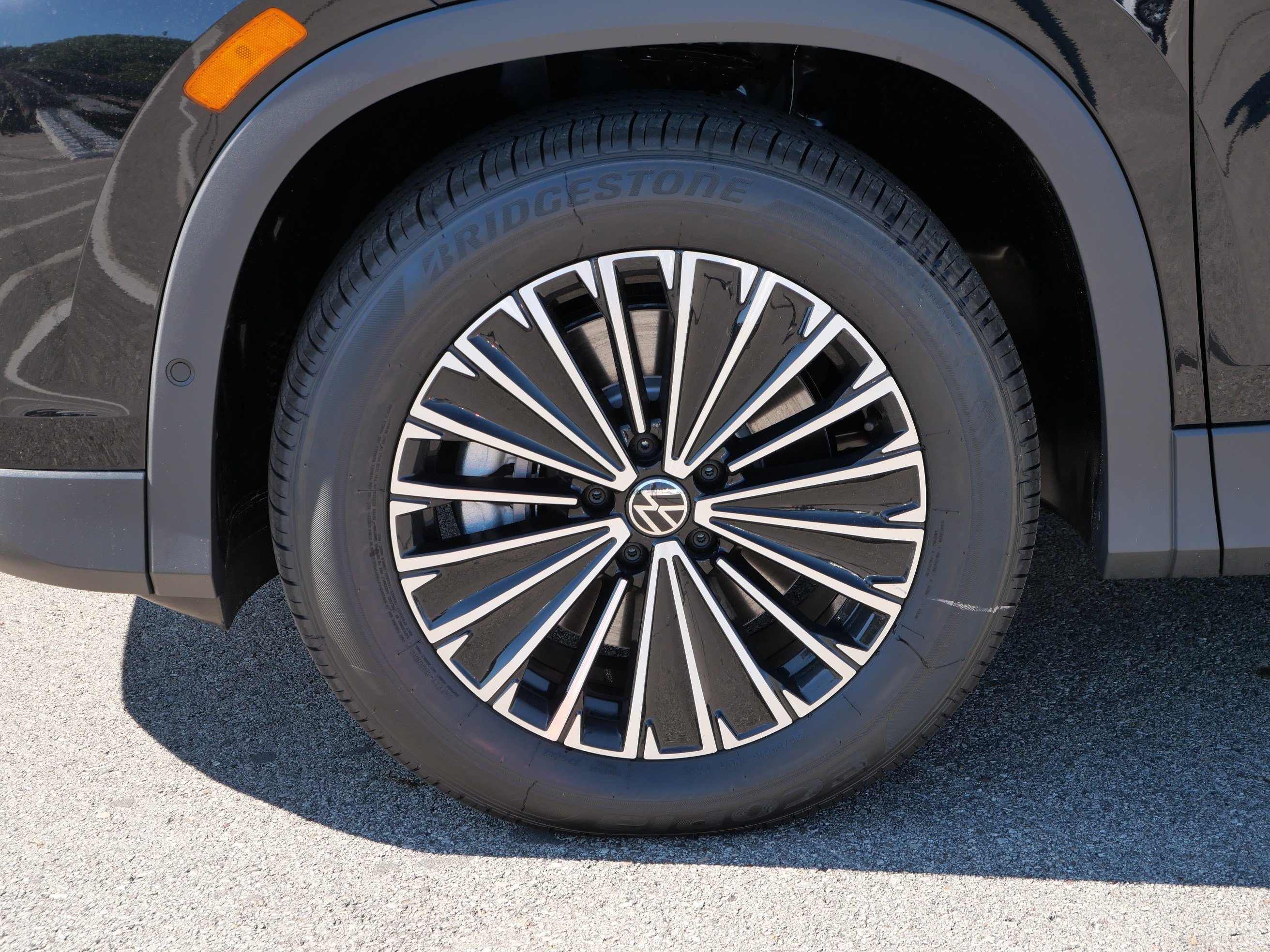 New 2026 Volkswagen Tiguan S AWD/4WD image 4