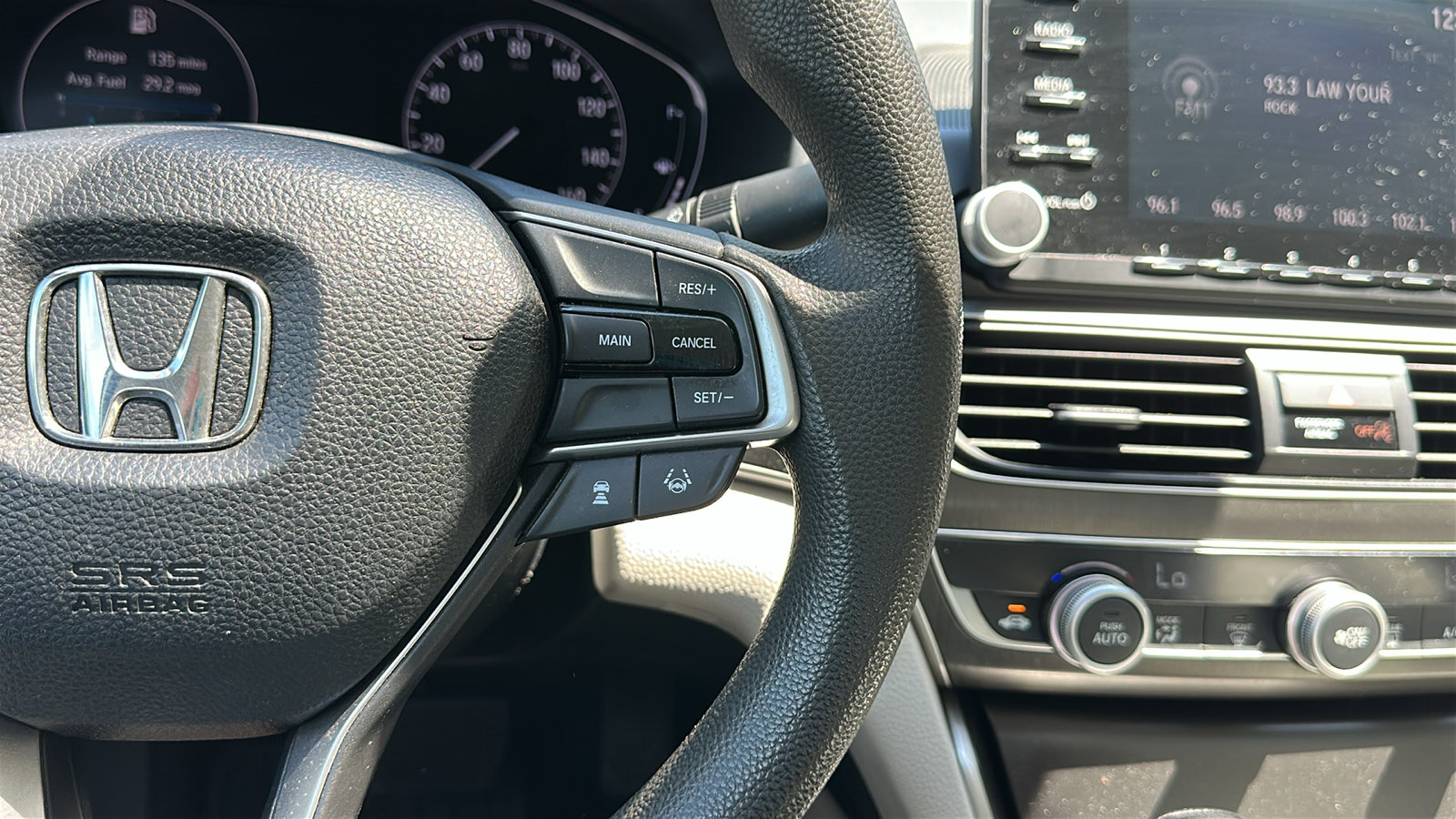 Used 2018 Honda Accord LX image 15