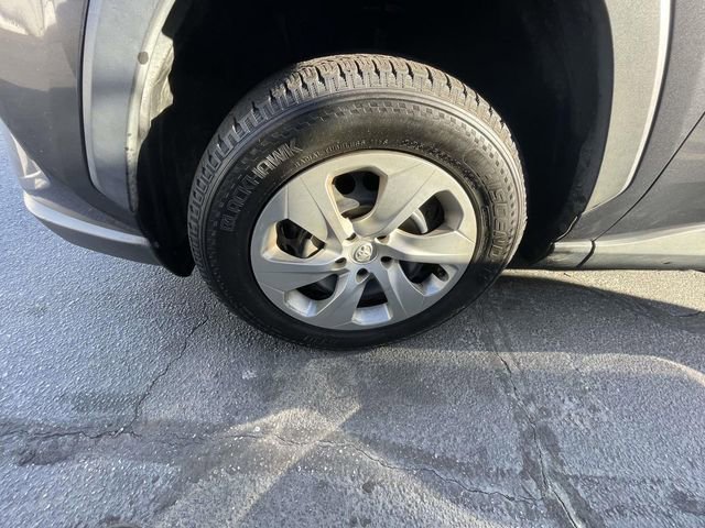 Used 2019 Toyota RAV4 LE image 6