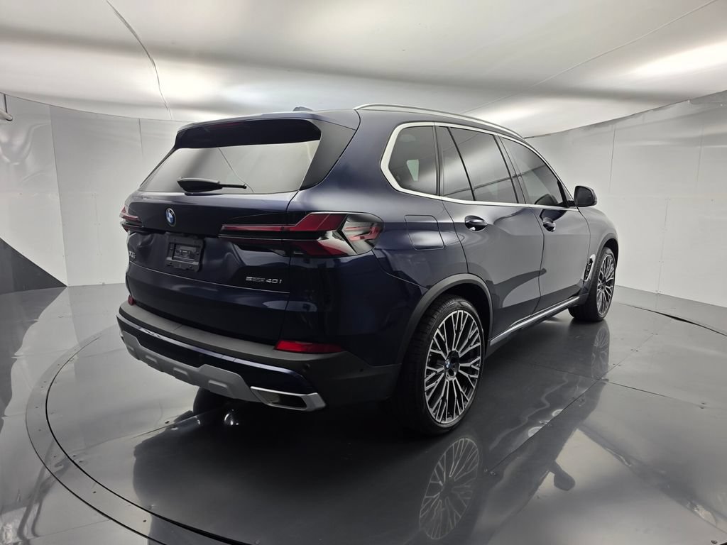 Certified 2025 BMW X5 sDrive40i w/ Premium Package RWD image 4