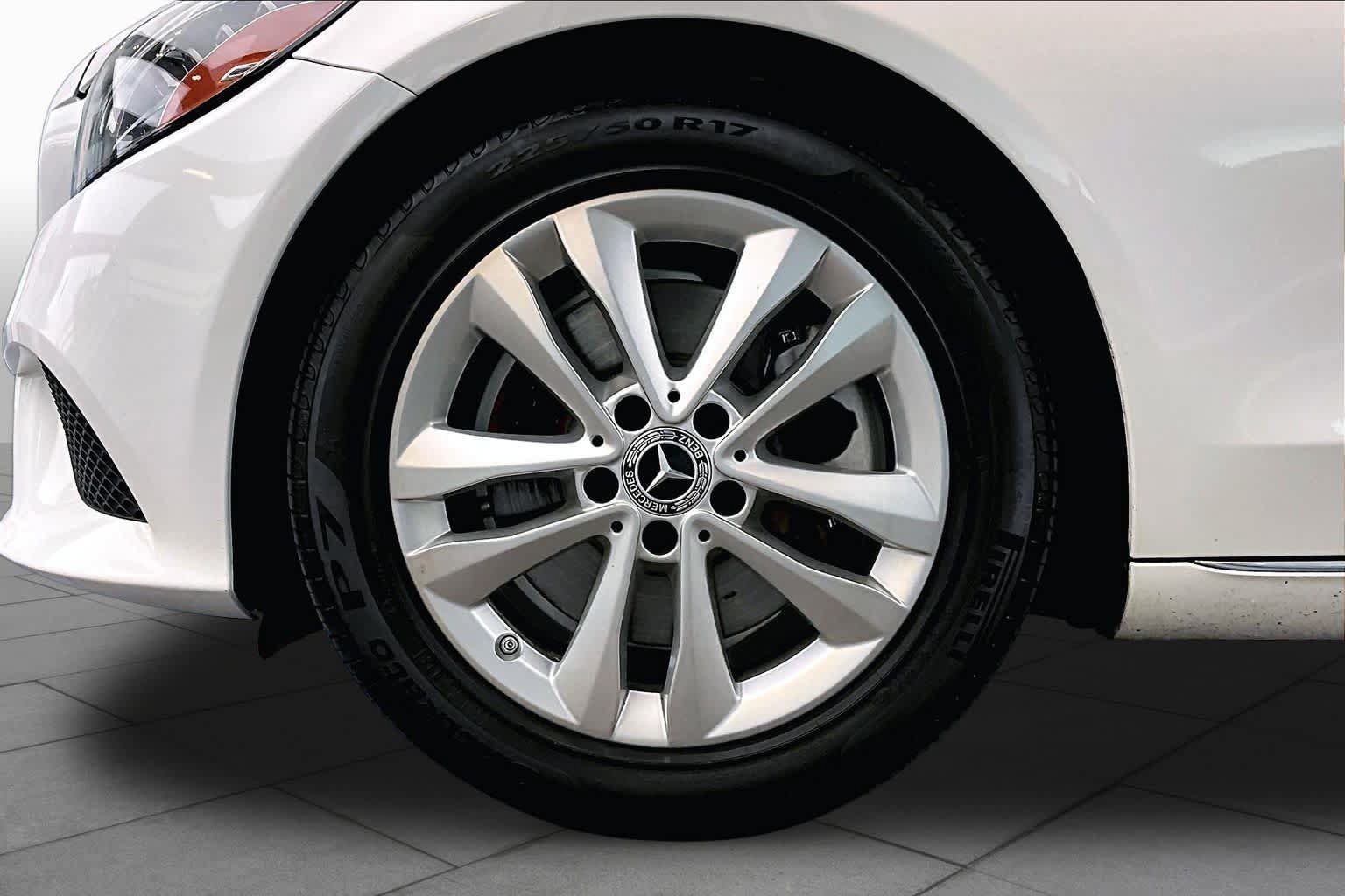 Used 2019 Mercedes-Benz C 300 Sedan image 10