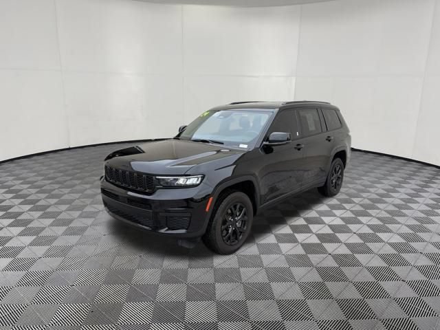 Used 2024 Jeep Grand Cherokee L Altitude AWD/4WD image 13