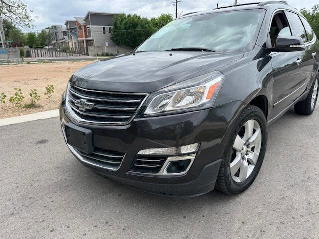 Used 2013 Chevrolet Traverse LTZ FWD image 4