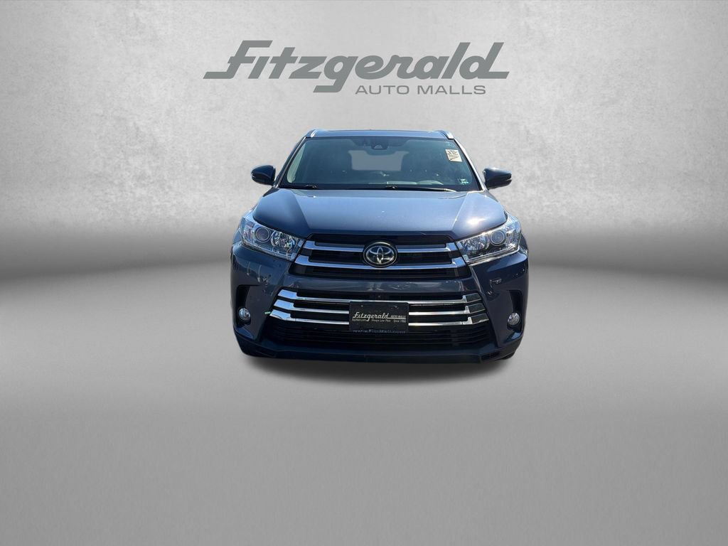 Used 2017 Toyota Highlander Limited Platinum AWD/4WD image 2