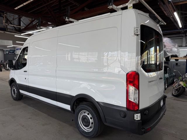 Used 2019 Ford Transit 250 148 Medium Roof RWD image 2