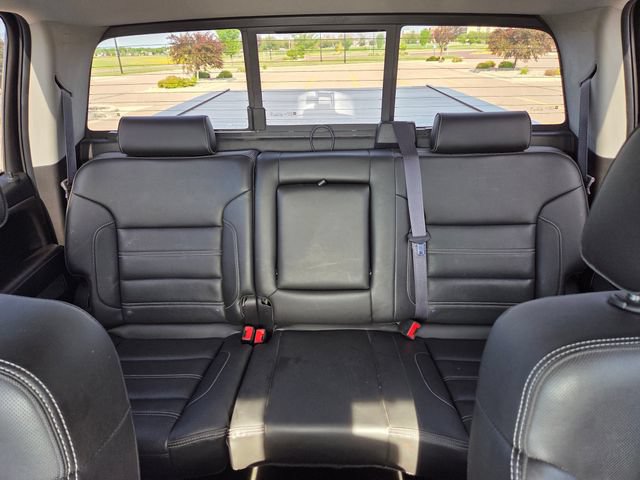 Used 2015 GMC Sierra 2500 Denali w/ Duramax Plus Package AWD/4WD image 34