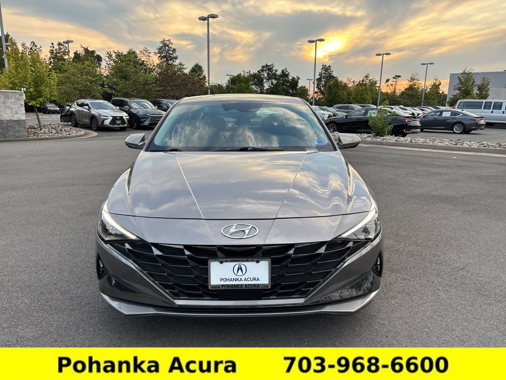 Used 2023 Hyundai Elantra Limited FWD video 2